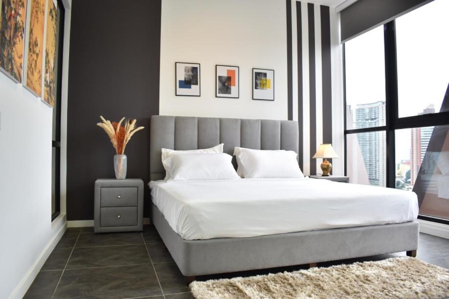 Scarletz Suites Klcc By Deko กัวลาลัมเปอร์ ภายนอก รูปภาพ