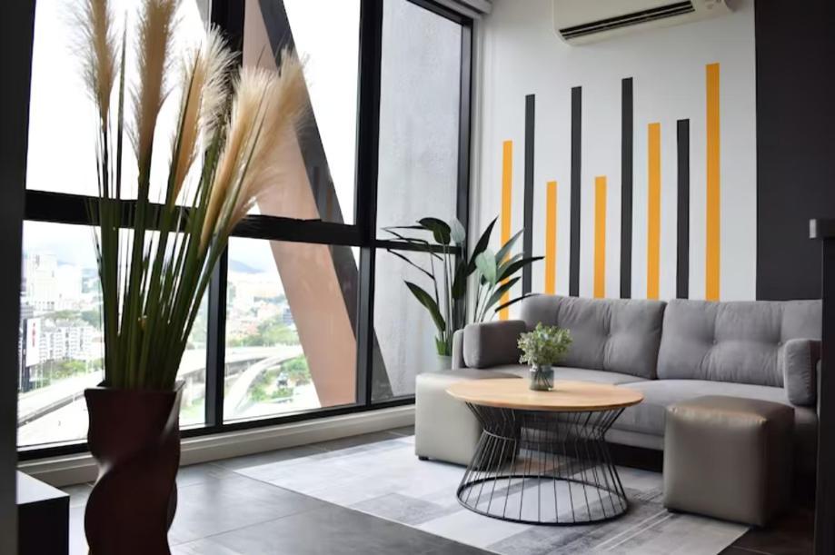 Scarletz Suites Klcc By Deko กัวลาลัมเปอร์ ห้อง รูปภาพ